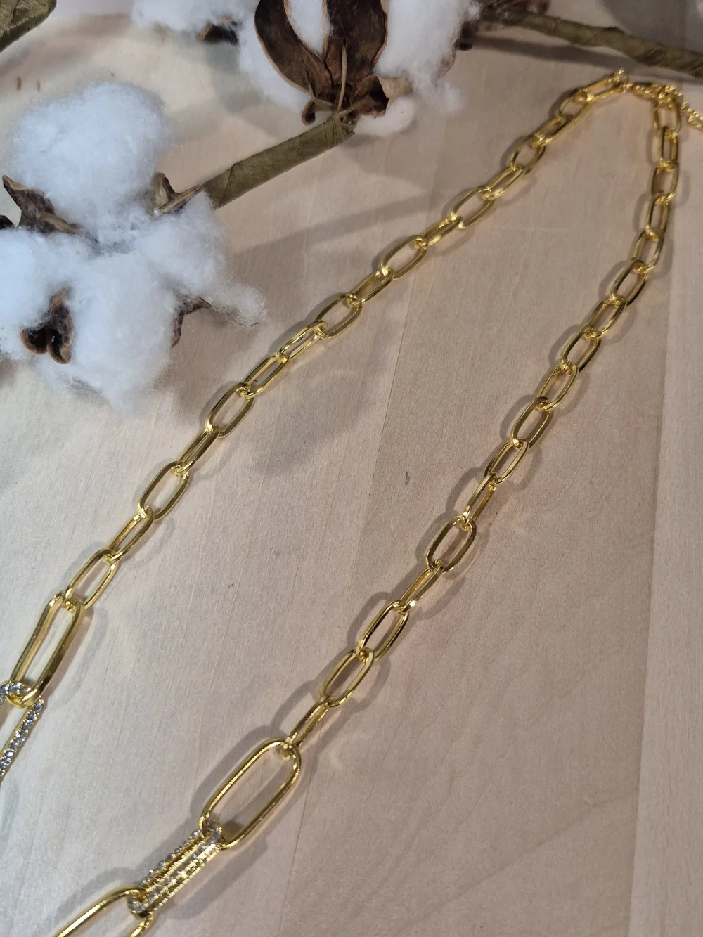 💛💛NEW💛💛 BEAUTIFUL!! CZ PaperClip Necklace In GOLD